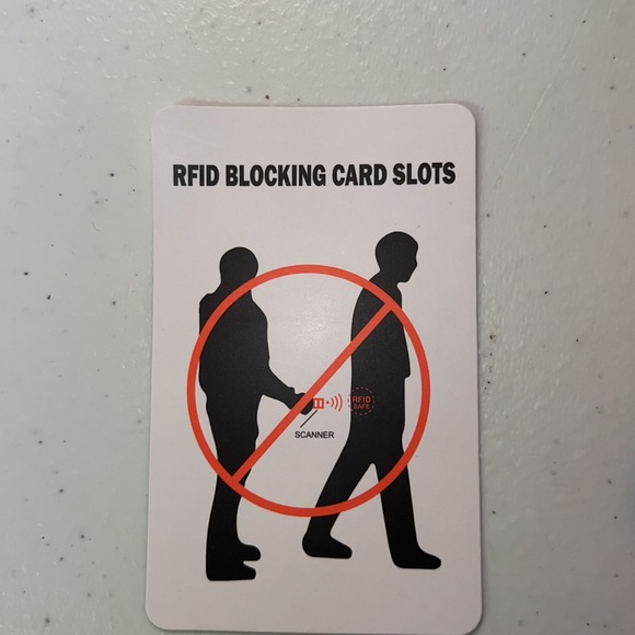 Cell phone case - Picture 6 of 7